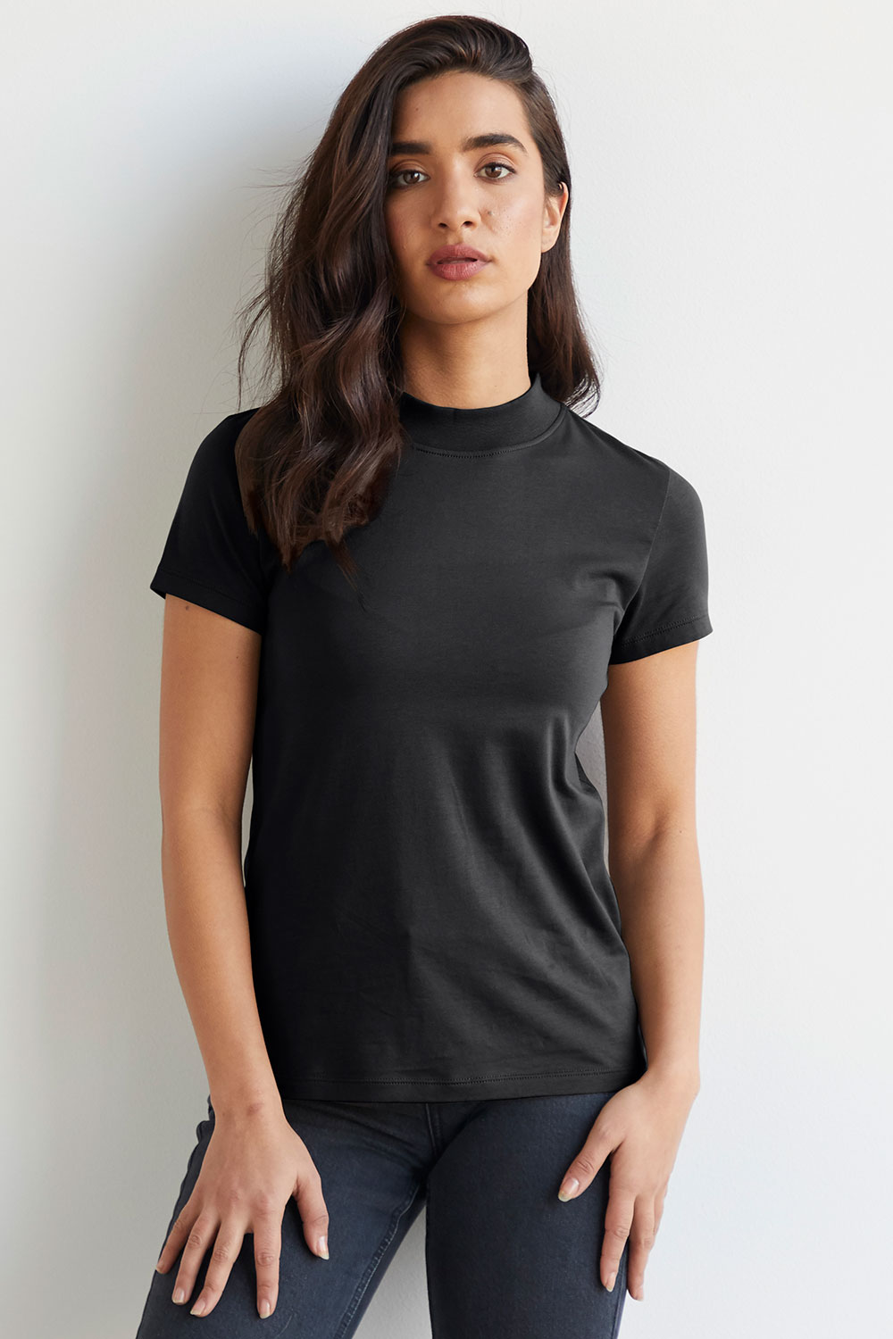 slim mock neck tee