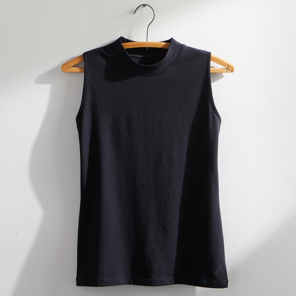 sleeveless mock neck