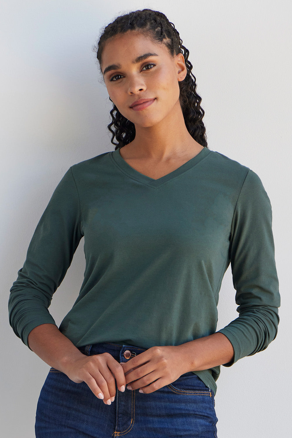 womens long sleeve v-neck tee